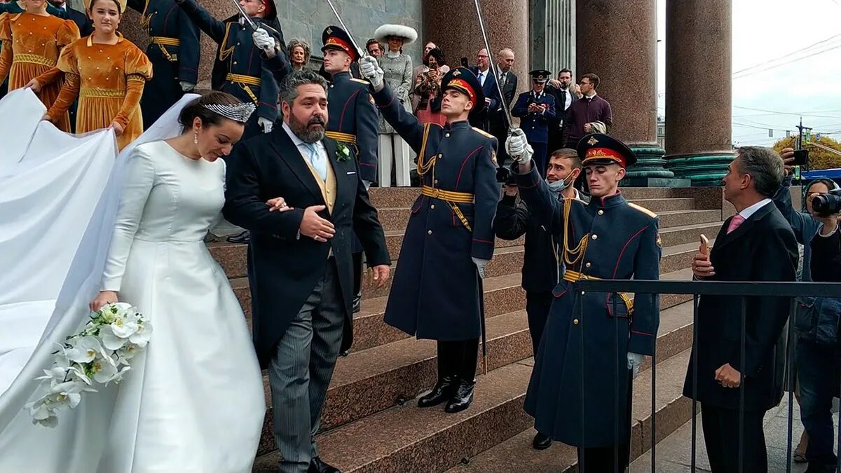 Свадьба романовых 2021 в исаакиевском соборе. Свадьба романовых 2021 в исаакиевском соборе. Бракосочетание великого князя. Бракосочетание великого князя. Свадьба романовых 2021 в исаакиевском соборе.