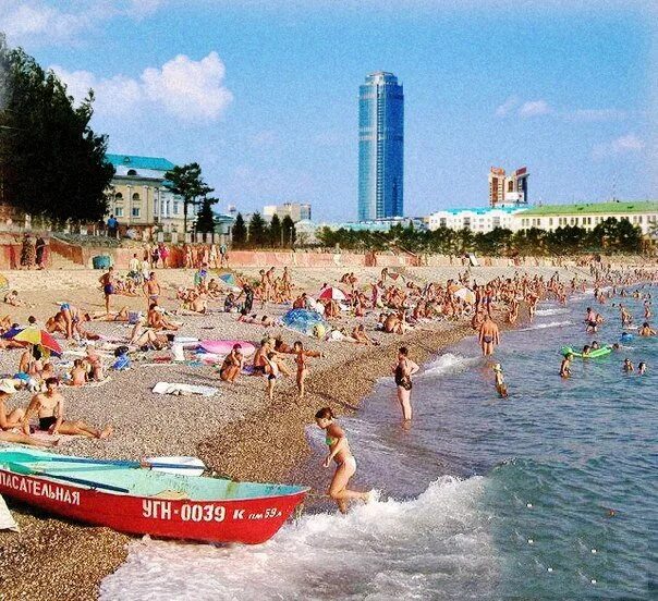 Море в екб. Екатеринбург море. Екатеринбург проект 4 класс. Море в екатеринбурге фото. Екатеринбург порт шести морей.