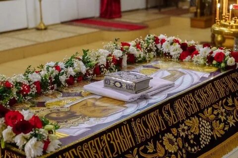 Губернатор поздравил с пасхой