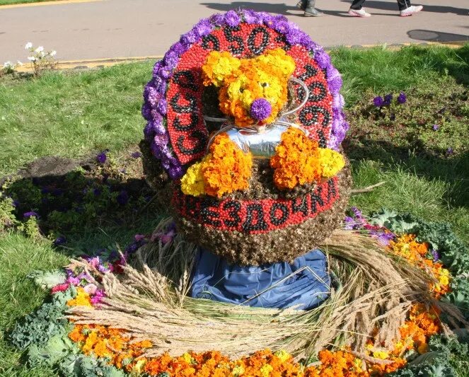 праздник цветов композиции. праздник цветов ижевск. фестиваль цветов ижевск. праздник цветов ижевск. конкурс на праздник цветов.