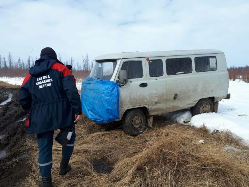 Поступи якутск. Село Андрюшкино Якутия. Село Андрюшкино Среднеколымск. Среднеколымский район Якутии. Служба спасения Среднеколымск.