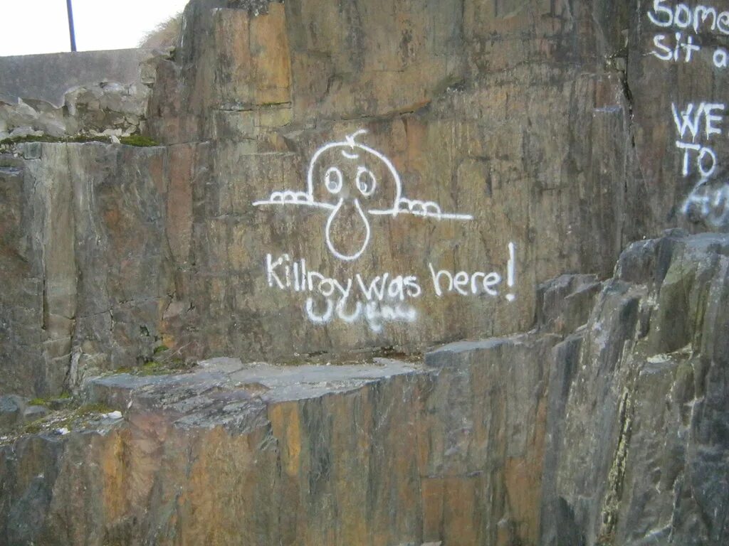 9 здесь были. Здесь был килрой. здесь был килрой граффити. kilroy was here граффити. мем здесь был килрой.