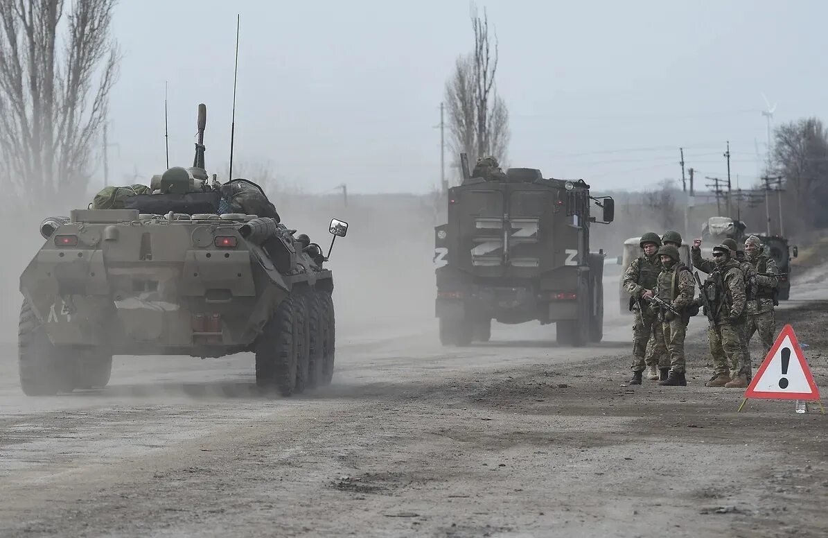 Ситуация на фронте сейчас видео. Российская Военная колонна. Российские войска на Украине. Колонна военной техники РФ на Украине.