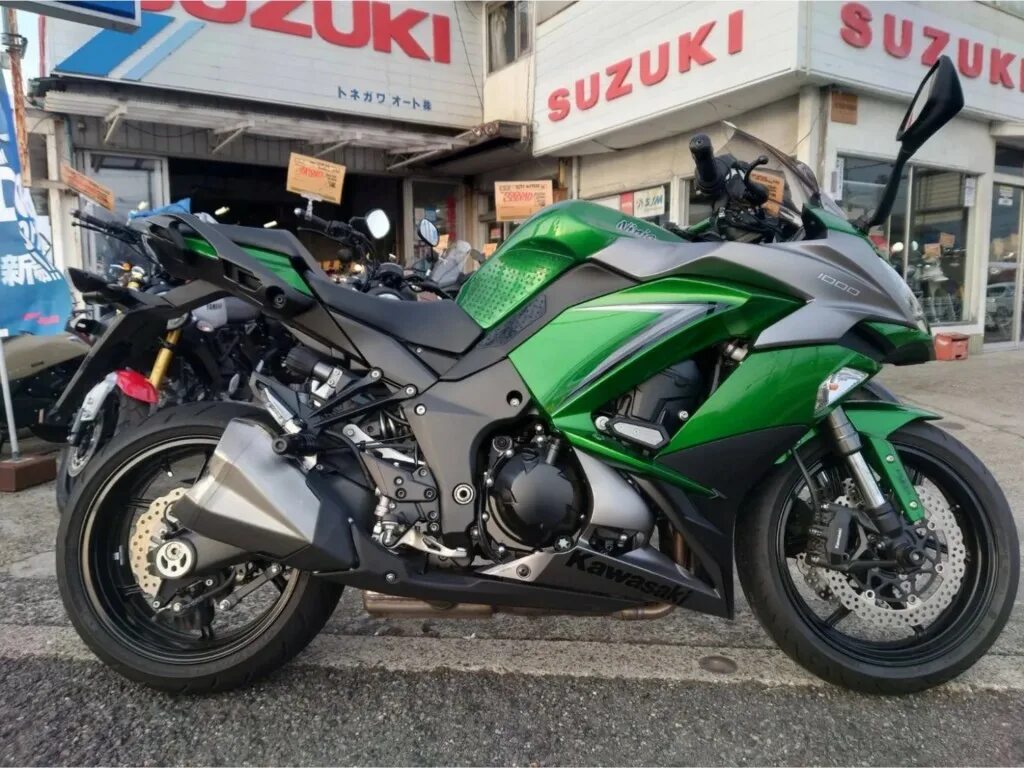Kawasaki zx-10 ninja. Kawasaki z 750 black. Кавасаки ниндзя h2r зеленый. Кавасаки телефон. Кавасаки телефон.