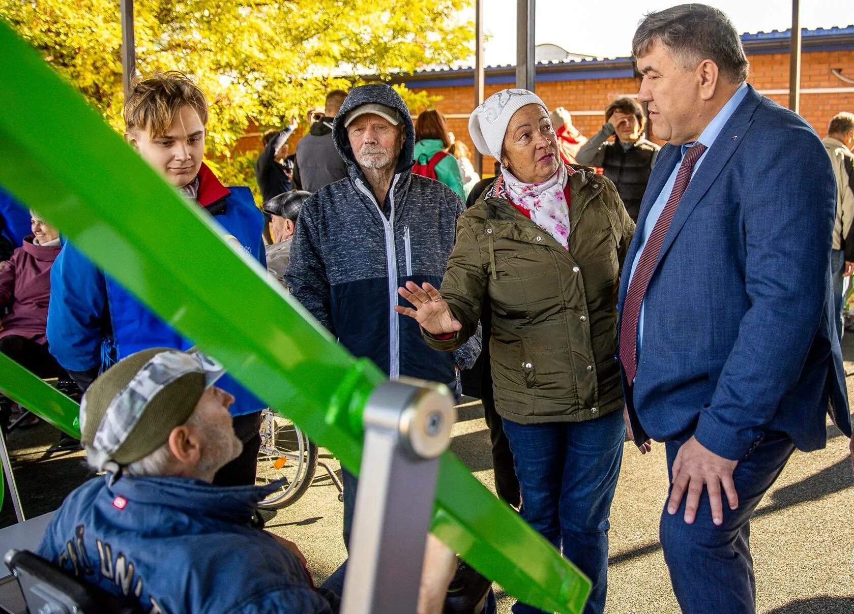 Открытие спортплощадки в Таганроге. Инициативная группа. Стадион Радуга Таганрог. Вести Таганрог.