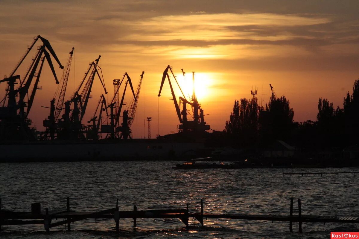 Население бердянска 2022. Бердянск 2023. Работа в бердянске. Стовбун бердянск. Бердянск аквапарк 2023.