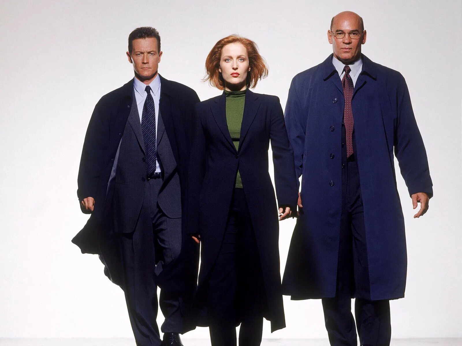 Секретные материалы x files. «Секретные материалы» the x-files (1993-2002), Fox. Секретные материалы переводы