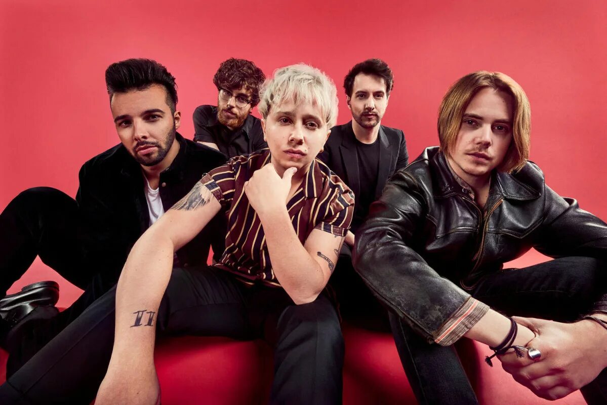 Nothing c. Группа nothing but thieves. джо лэнгридж-браун. nothing but thieves nothing but thieves. nothing but thieves концерт.