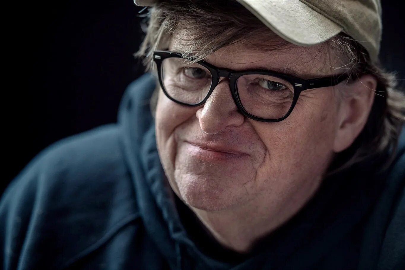 Michael said that he. Michael Moore. Michael Moore films. Режиссер Стив Бэннон.