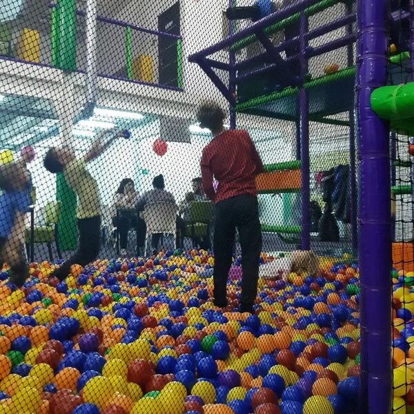 Safi парк камская ул 2д. Safi парк камская ул 2д. , 2д фото. Детский центр абакан софи парк. Софи парк в калининграде на камской.