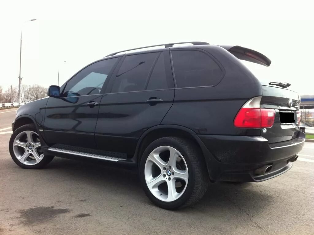 Шины бмв х5 е53. Диски 87 стиль BMW x5 e53. БМВ х5 е53 r20. BMW x5 e53 колеса. BMW x5 e53 r20.