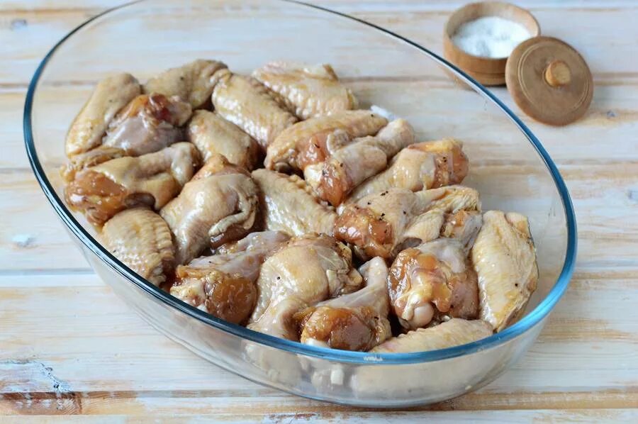 Маринад для шашлыка из куриных крылышек. Маринованные крылышки. крылышки в маринаде для шашлыка. маринад для куриных крылышек. крылышки в соусе.