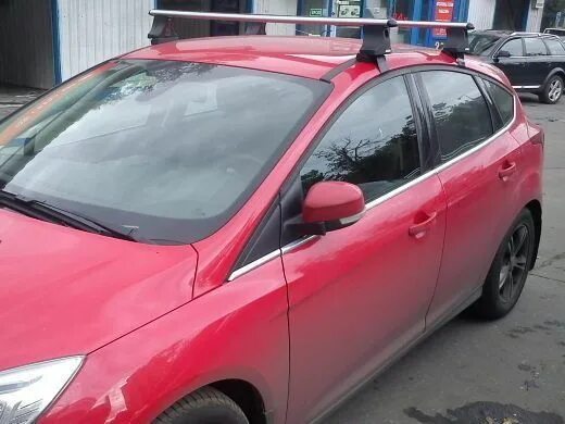 Багажники люкс на ford focus 3. Багажник ford focus 2 lux. Багажник на крышу ford focus 2. Багажник на крышу форд фокус 3. Форд фокус 3 багажник.
