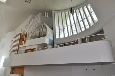 Церковь трех крестов