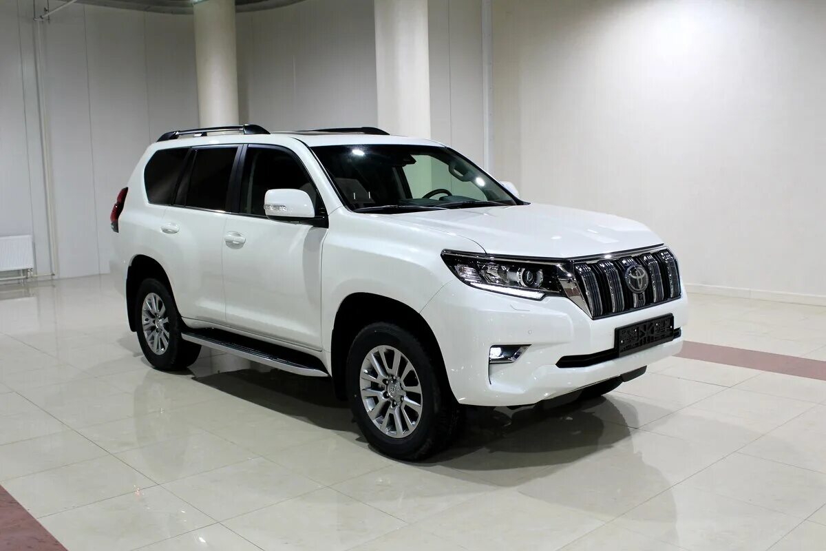 Land cruiser prado 150 2,7 белый. Тойота прадо 2 рестайлинг. Тойота ленд крузер 150 рестайлинг 2. Тойота прадо 2 рестайлинг. Тойота прадо 150 рестайлинг.