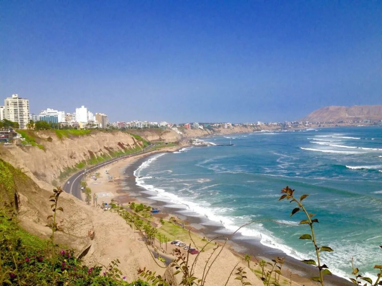 Лима Перу пляжи. Пляжи Мирафлорес Перу. Пляж Пунта Саль Перу. Лима пляж Макаха. De la costa