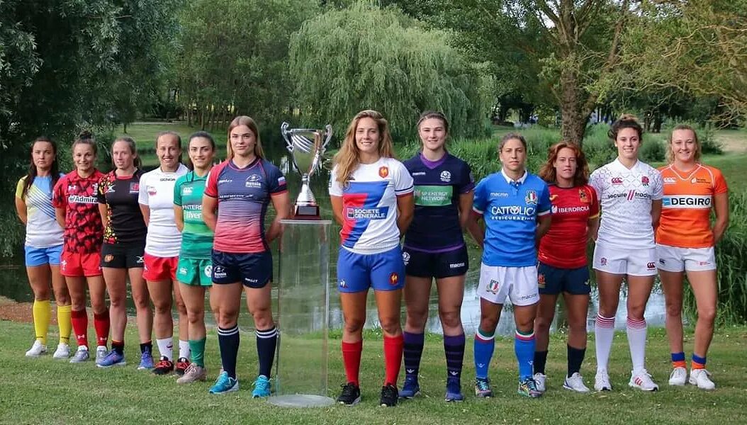 Semi final. Схватка регби 7. Австралийская регбистка блондинка. Ван дер мерве регби. Регби картинки на рабочий стол.
