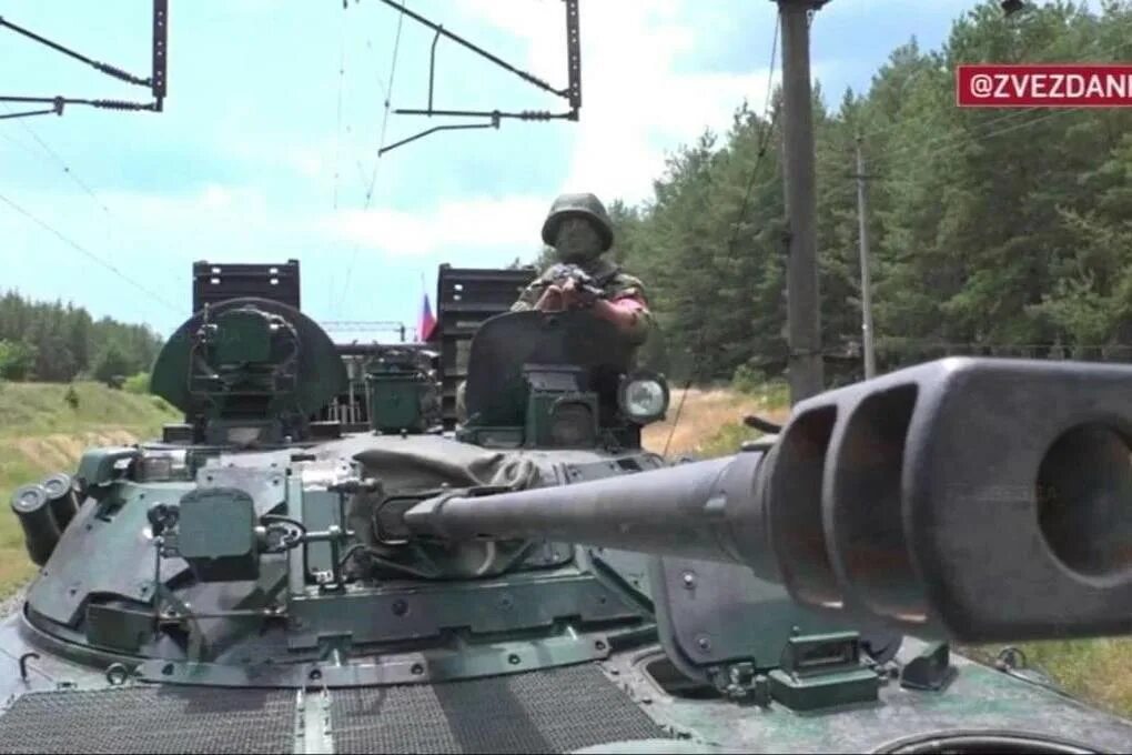 Бронепоезд енисей. Бронепоезд енисей на украине. бронепоезд на украине сейчас. бронепоезд на украине 2025 сегодня. современный бронепоезд российской армии.