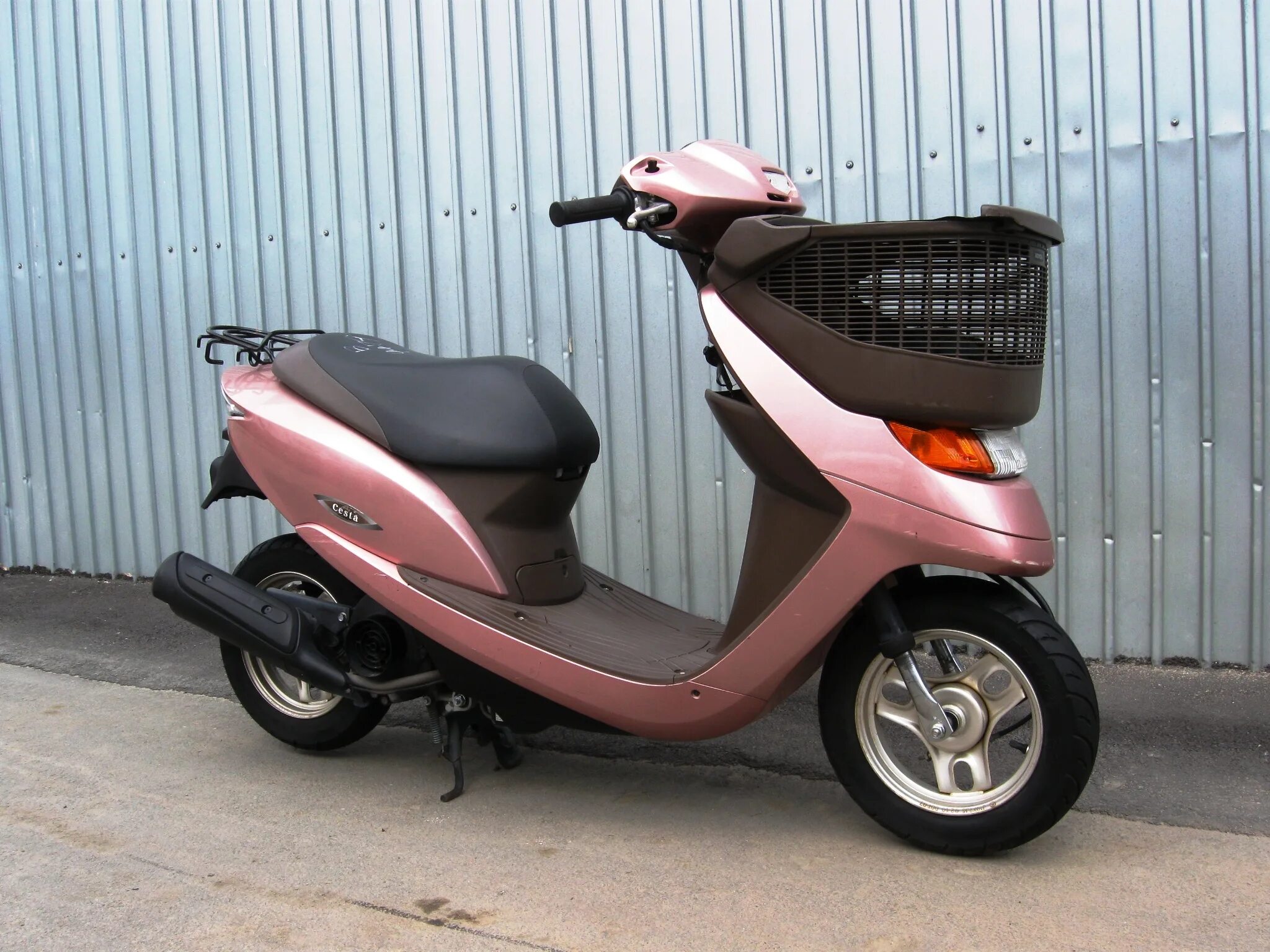 Honda dio af 68