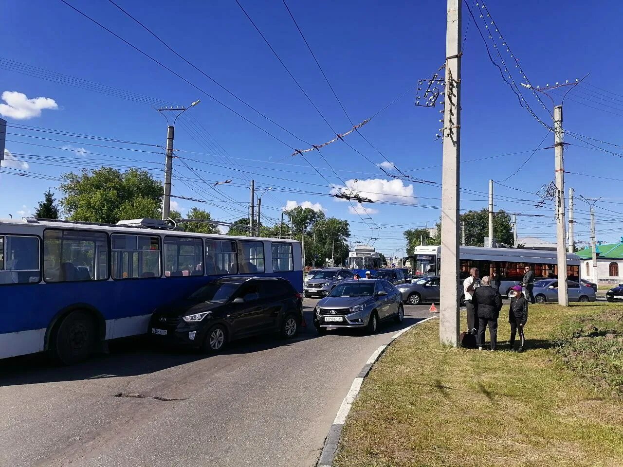 Авария на гражданском кольце Чебоксары. Авария на гражданской в Чебоксарах 2021. Гражданское кольцо Чебоксары. Гражданское кольцо Чебоксары сейчас. 30 апреля чебоксары