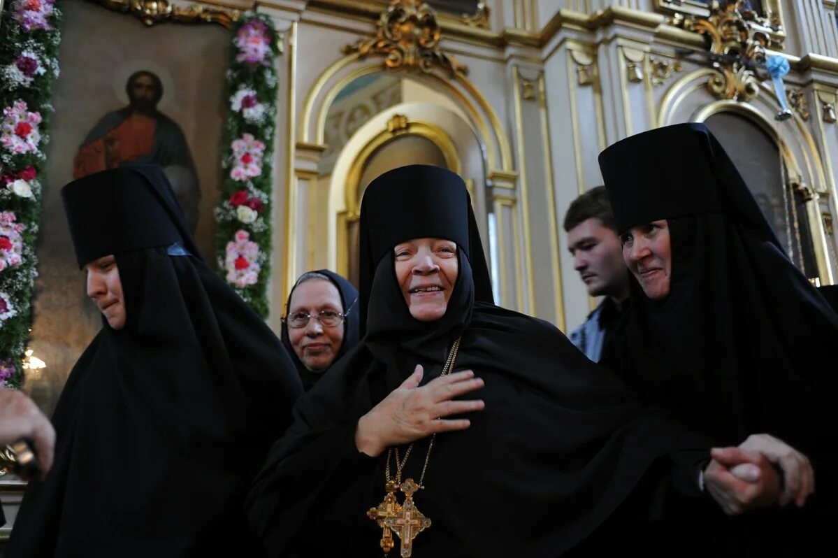 Заиконоспасский монастырь москва. Пюхтицкое подворье. Подворье пюхтицкого монастыря. Пюхтицкий монастырь дом шаховской. Игуменья филарета калачева.