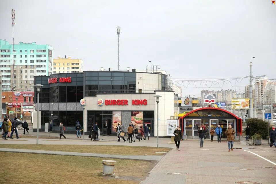 Метро минск каменная горка. Ул брикета дом 31 на карте минска. Станция каменная горка в минске метро. Станция каменная горка в минске метро. Станция каменная горка минск.