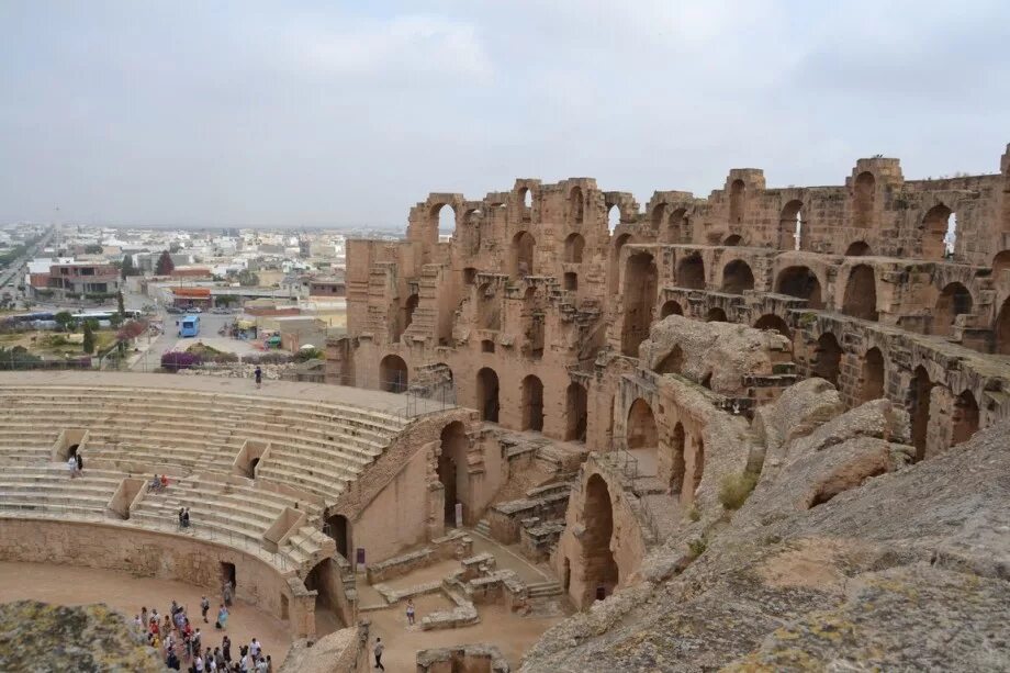 Тимгад древний город. Великие древние города. Тимгад древний город. Великие древние города. Великие древние города.