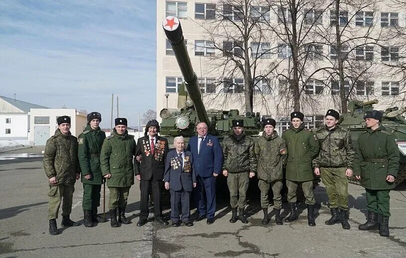 90 гвардейская танковая. 90 Танковая дивизия Чебаркуль. 90-Я Гвардейская танковая дивизия Чебаркуль. 239 Танковый полк Чебаркуль. 90 Танковая дивизия Чебаркуль 239 танковый полк.