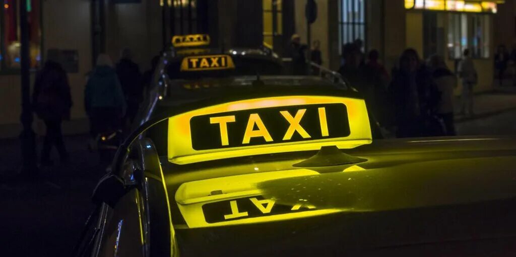 Машина "такси". Элитное такси. Такси фото. Европейское такси.