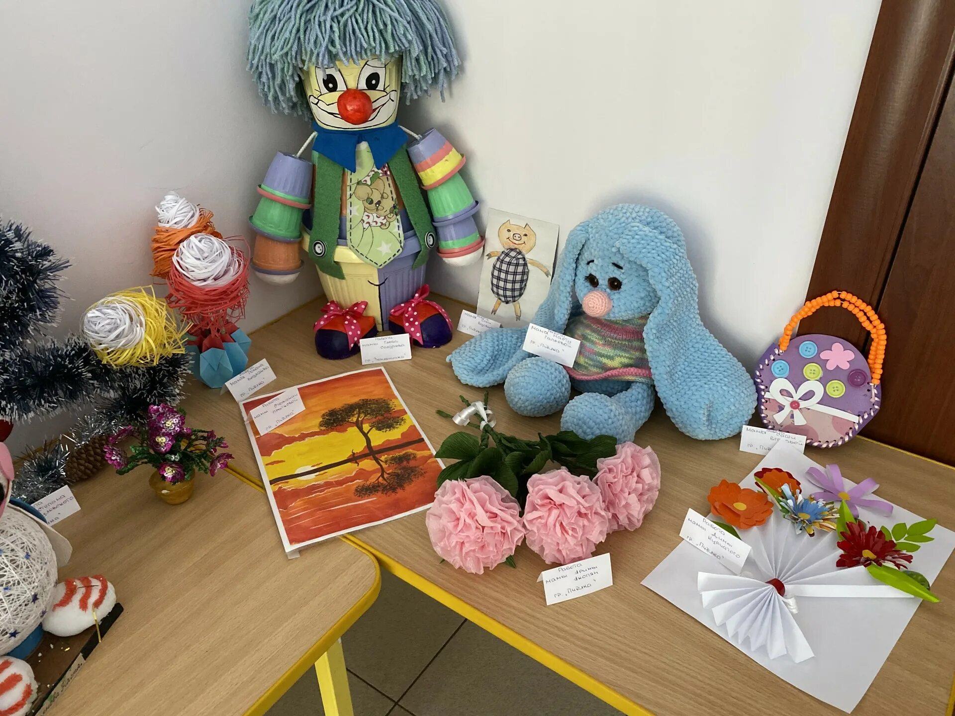 конкурс поделок мамины руки. выставка поделок наши руки не для скуки. поделка в садик мамиными руками. поделка в садик мамины руки не знают скуки. умелые ручки поделки своими руками для детей.