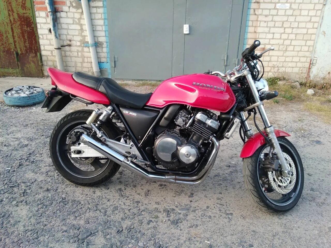 Хонда 400 купить бу. Honda CB 400. Honda cb400sf 1994. Honda 400 кубов. Мотоциклы Honda cb400sf.