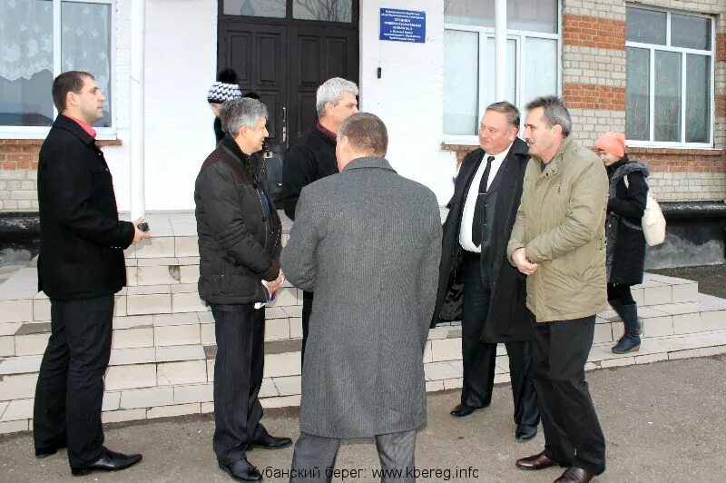 Погода бейсуг брюховецкий район. Большой Бейсуг Брюховецкого района. Малый Бейсуг Брюховецкий район. Ул Деркача Брюховецкого района,село большой Бейсуг. Школа 5 село большой Бейсуг.