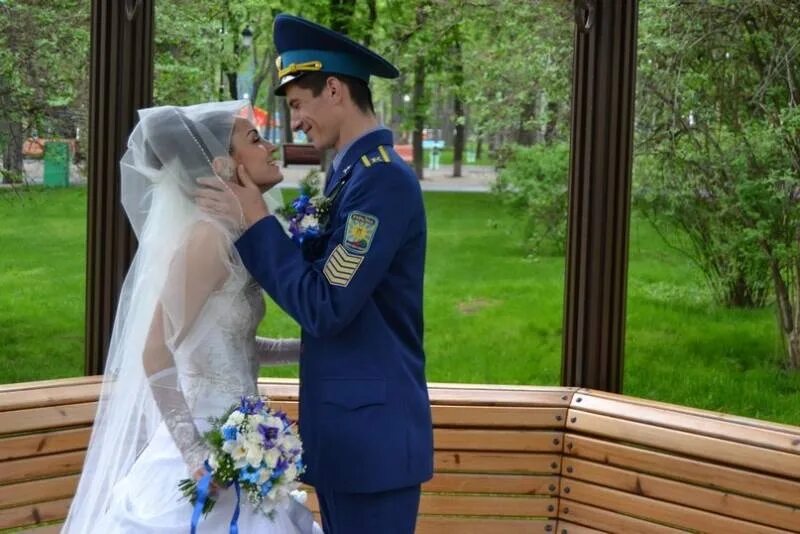 свадьба в военной форме. жена ввс. фотосессия с офицером. жена ввс. девушка офицер.