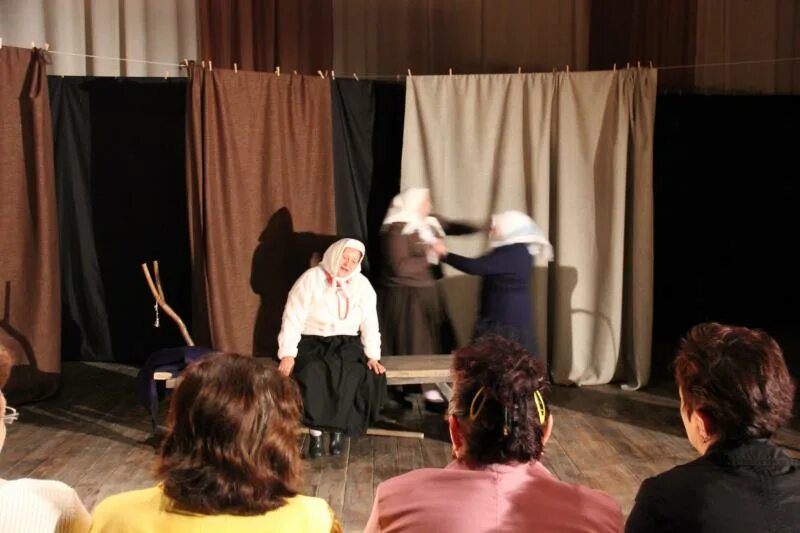 народный театр города