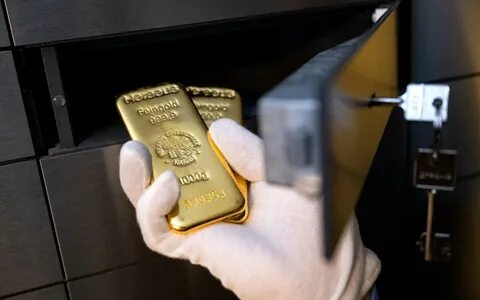 Большой слиток золота