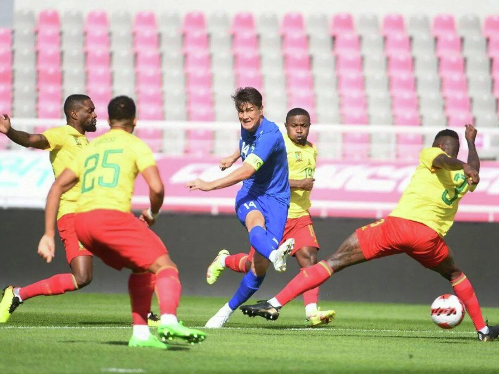 Afc u20. Узбекистан vs таджикистан. Uzbekistan cameroon. Nasaf jonli efir. Uzbekistan vs misr.