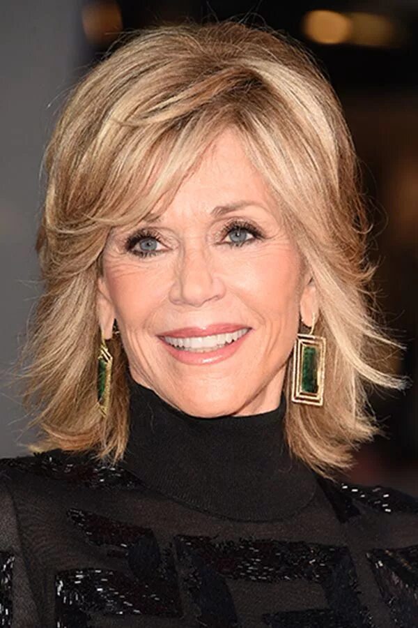 Прическа для женщины 60 лет на средние. Jane Fonda стрижка. Джейн фонда 50+. Джейн фонда Каскад. Джейн фонда стрижка.