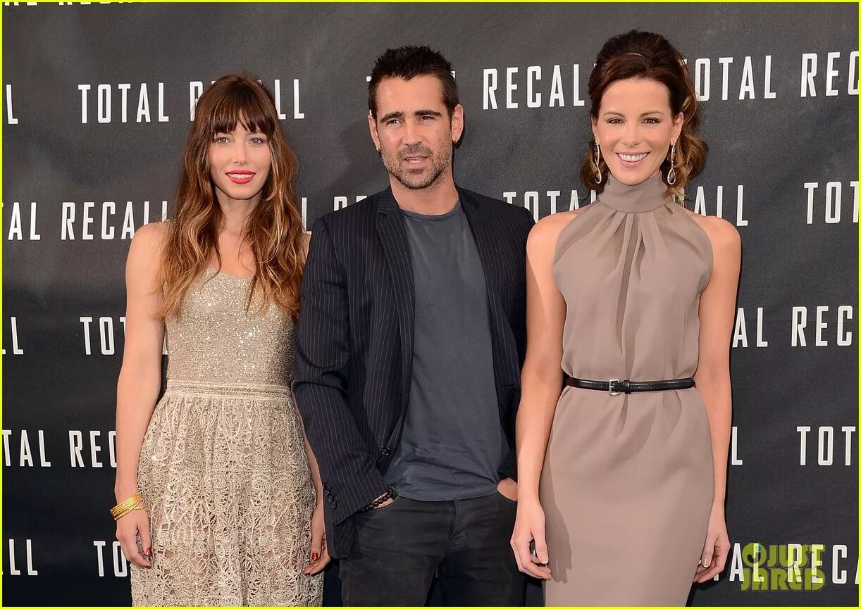 Все 2012 год. Колин фаррелл за рулем. Все 2012 год. Постер total recall 2012. Кейт бекинсейл 2012.