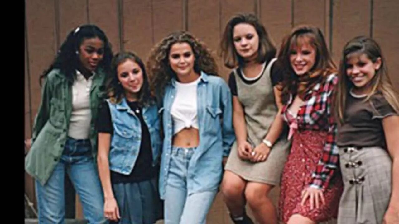 90 s school. Америка в 90-е годы. Американская школа здание. Школа америка 80е годы. Проекты американских школ.