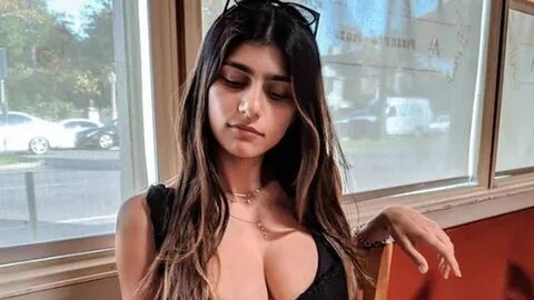 Mia Khalifa Says She Was 'Disowned' By Her Family After Finding O...