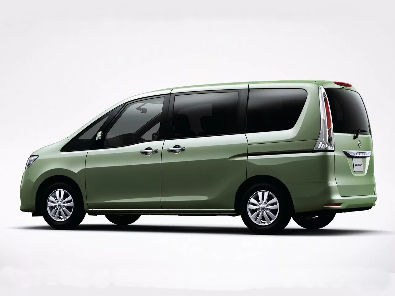 Серена 72. Nissan минивэн Serena. Nissan Serena IV (c26). Минивэн Nissan Serena 2010. Ниссан Серена 5.