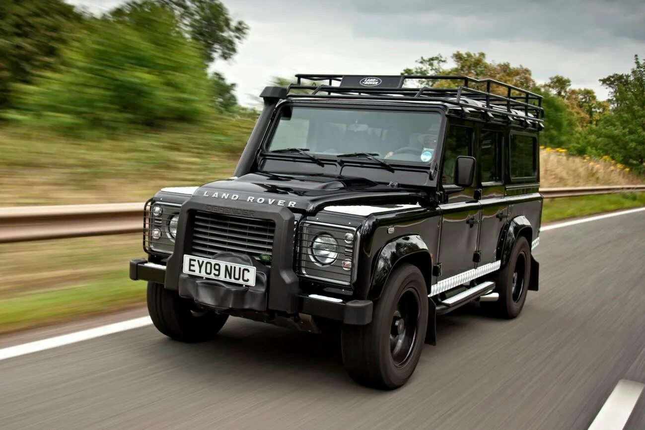 Lr defender. Лэнд Ровер Дефендер. Ленд Ровер Дефендер 90 2022. Ленд Ровер Дефендер 110. Новый Дефендер 2022.