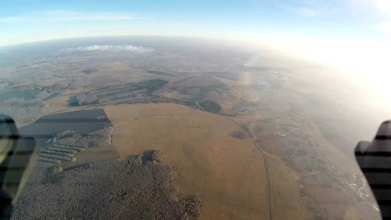 Площадь 1500 метров. Высота 1500 метров. вид с высоты 1500 метров.