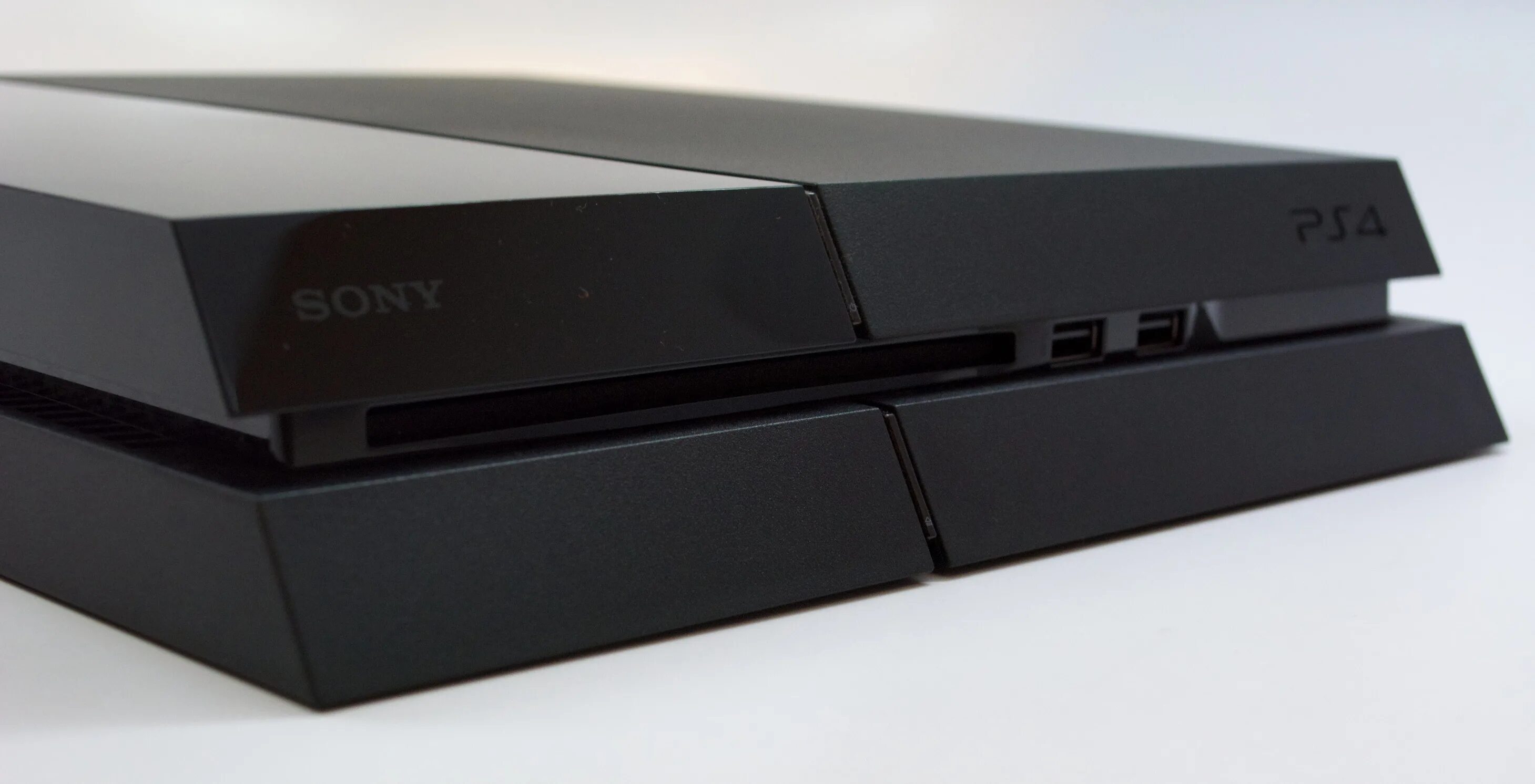 Ошибки sony playstation 4. Сони плейстейшен 4 2021. Сони PS-x70. Ps4 Sony OLED. Ps4 2015.
