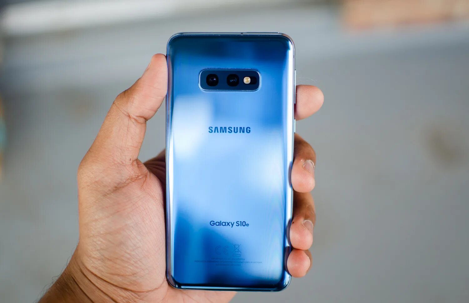 Galaxy s10 обзор. Samsung s10e. Смартфон Samsung Galaxy s10e. Samsung Galaxy s10e Samsung. Смартфон Samsung Galaxy s10e 6/128gb.