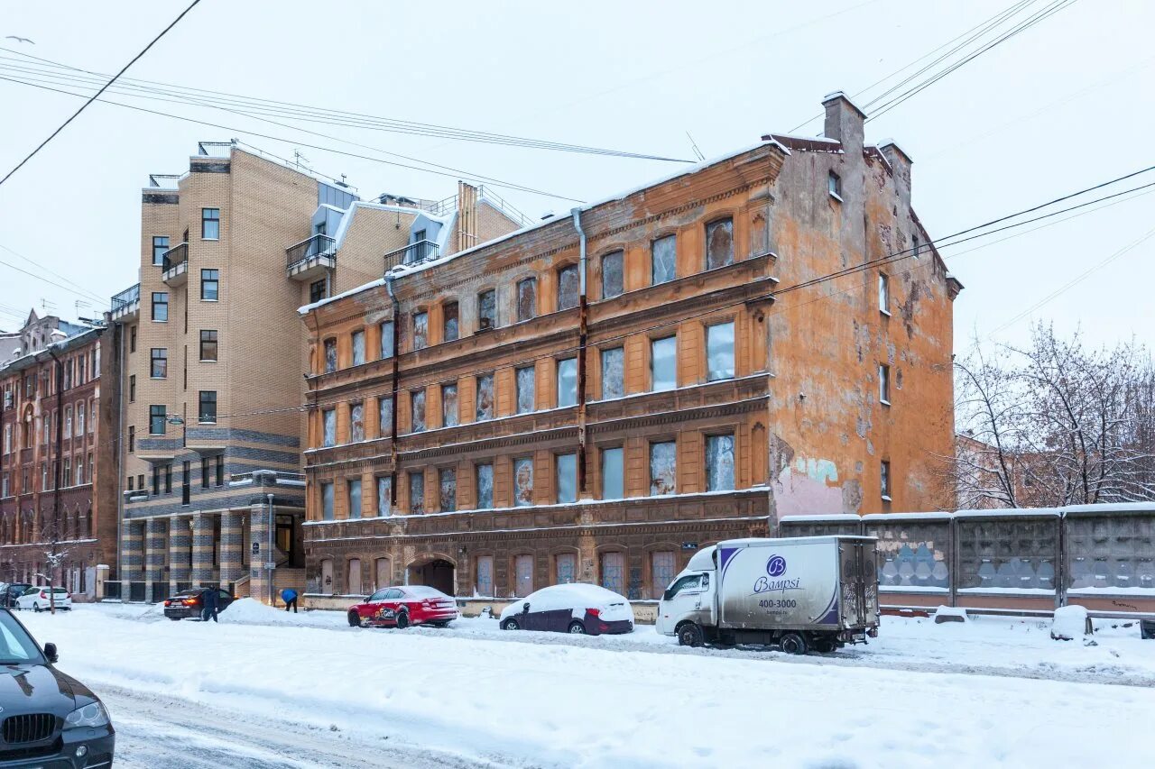 Доходный дом Лялевича. Аварийный дом СПБ. Расселенный дом в СПБ. Лялевич доходный дом 10 я Рождественская.