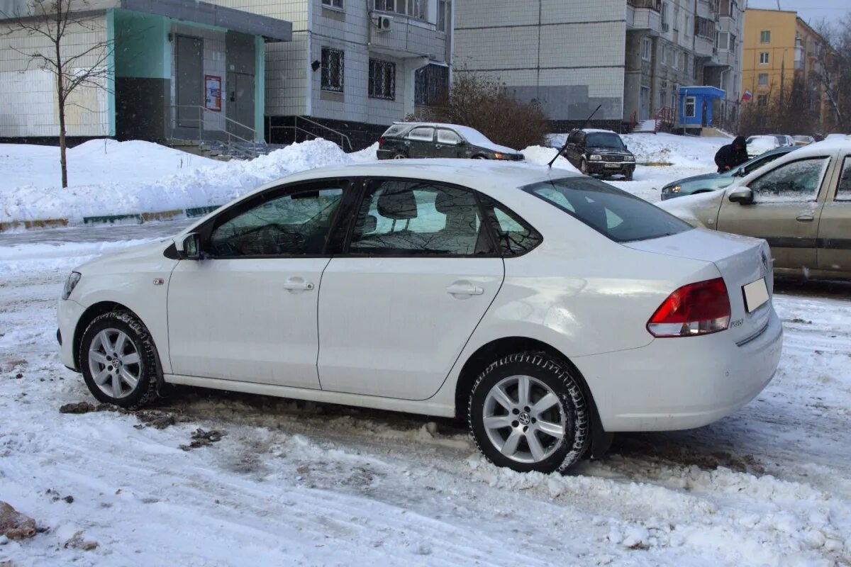 Фольксваген поло 2021 зимой. Volkswagen polo sedan белый. Фольксваген поло 2021 белая зимой. Volkswagen polo зима. Фольксваген поло зимой.