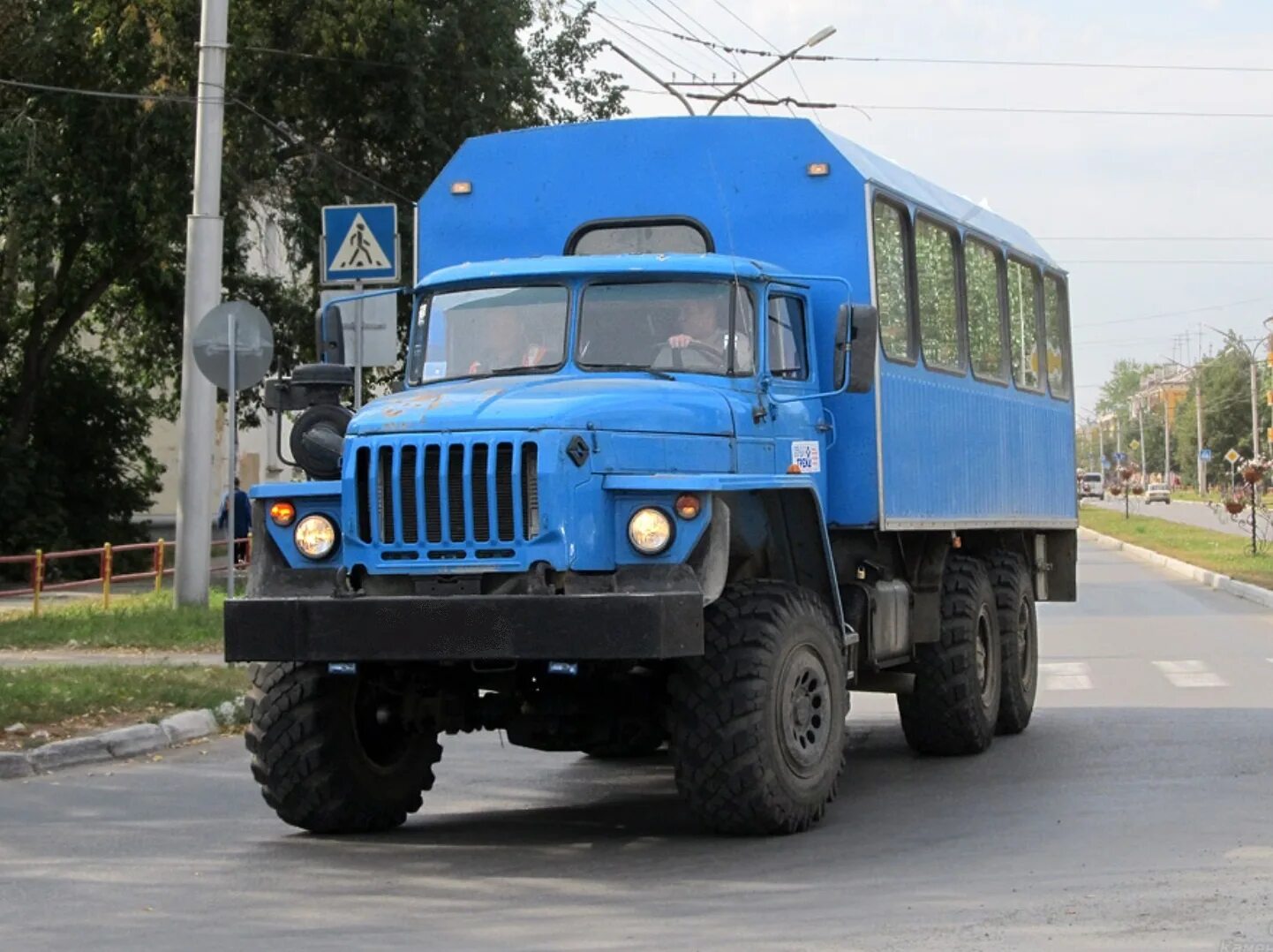 Грузовой автомобиль русский. Автомобиль Урал Урал 4320. Урал 4320 4х4 Егерь. Урал 4320 вахтовка. Урал 4230.