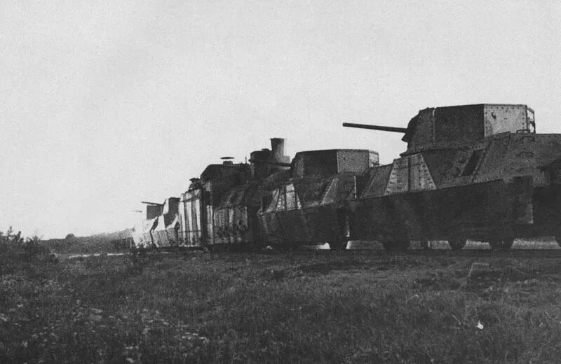 Метро 2033 бронепоезд. Советский бронепоезд сбоку. Бронепоезд германии второй мировой. Бронепоезд стимпанк, дизельпанк. Бронепоезд 3.