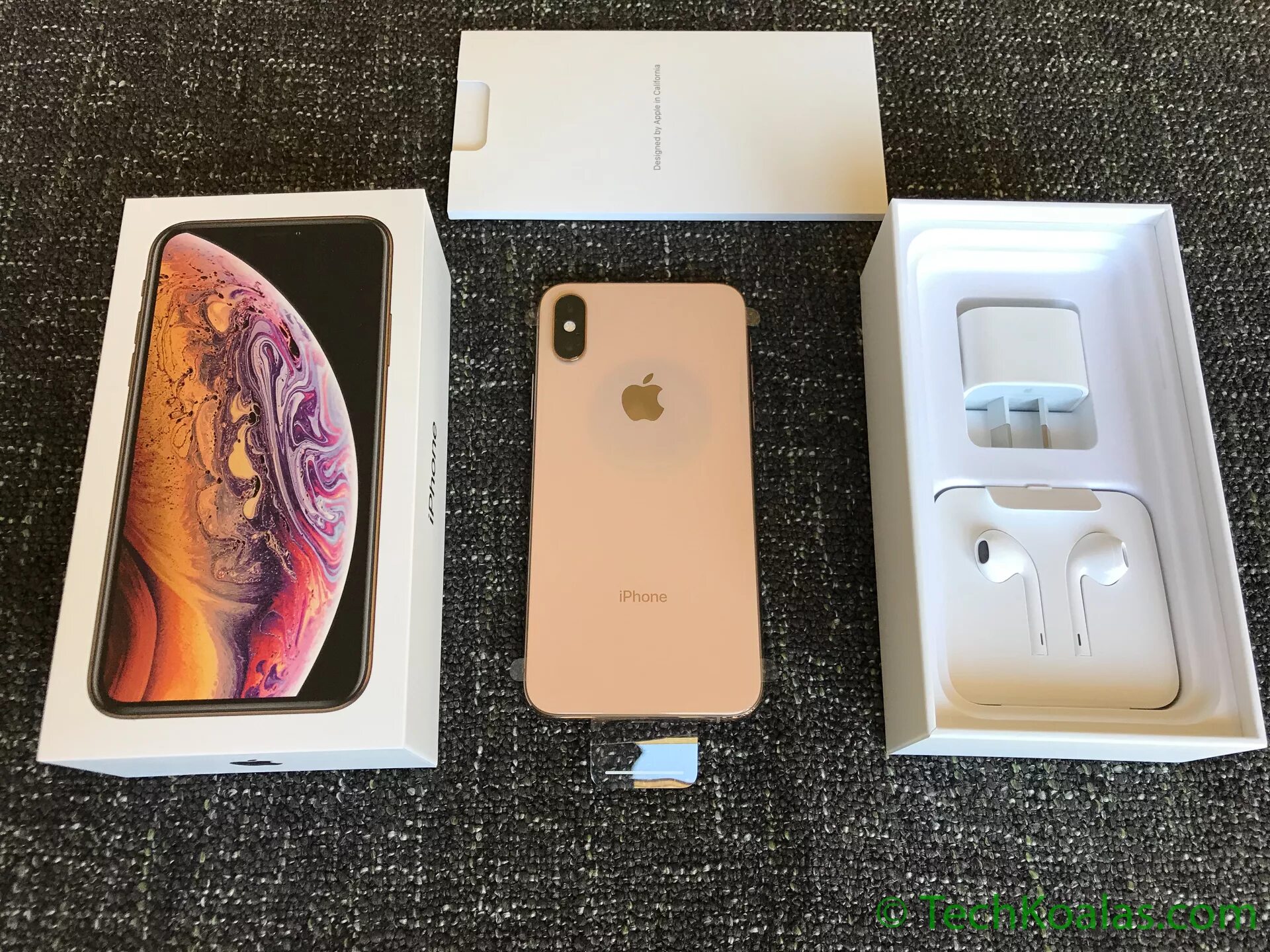 Купить новый айфон xs. Айфон ХS Max 256. Комплект iphone XS Max. Apple iphone XS 256 ГБ золотой. Iphone XS 256gb Gold.